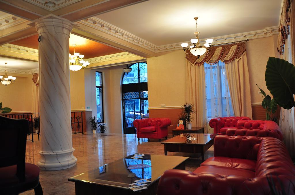 Vigo Grand Hotel Ploieşti Kültér fotó