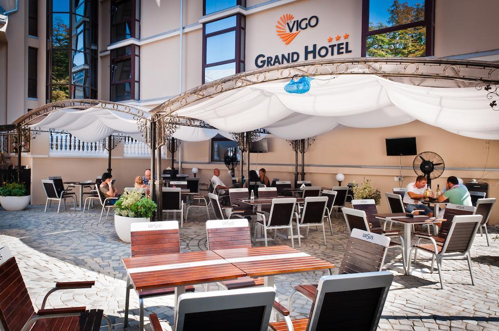 Vigo Grand Hotel Ploieşti Kültér fotó