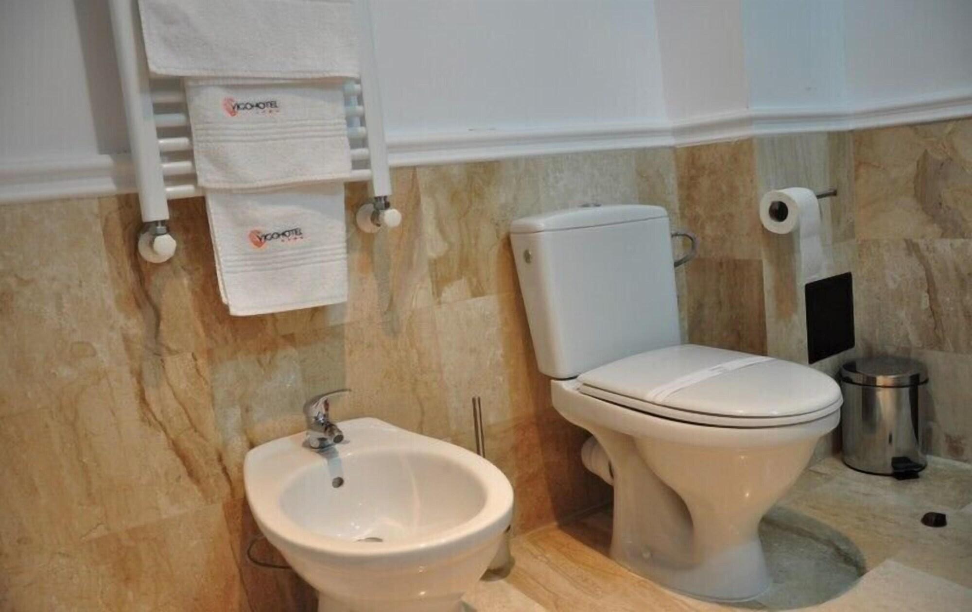 Vigo Grand Hotel Ploieşti Kültér fotó