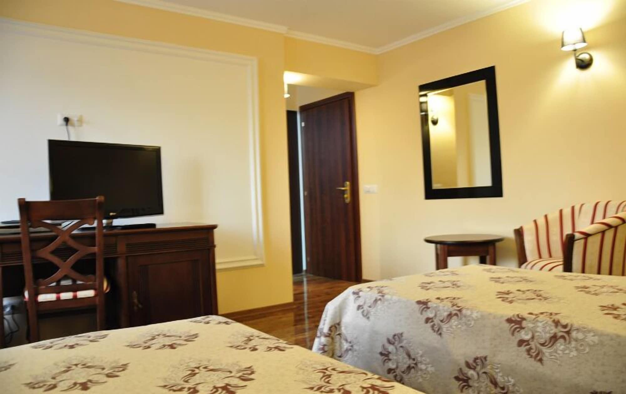 Vigo Grand Hotel Ploieşti Kültér fotó