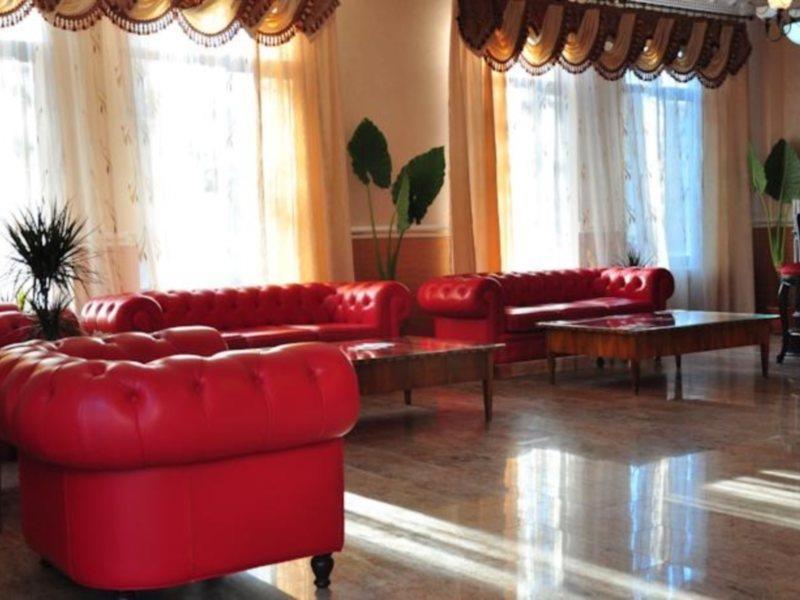 Vigo Grand Hotel Ploieşti Kültér fotó
